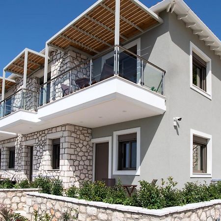 Melikiron Luxury Apartments อาโยส นิกีตัส ภายนอก รูปภาพ