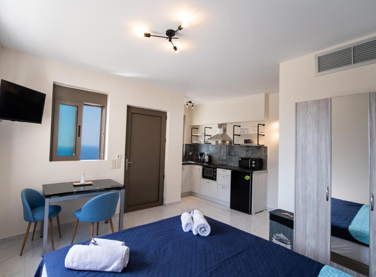 Melikiron Luxury Apartments อาโยส นิกีตัส ภายนอก รูปภาพ