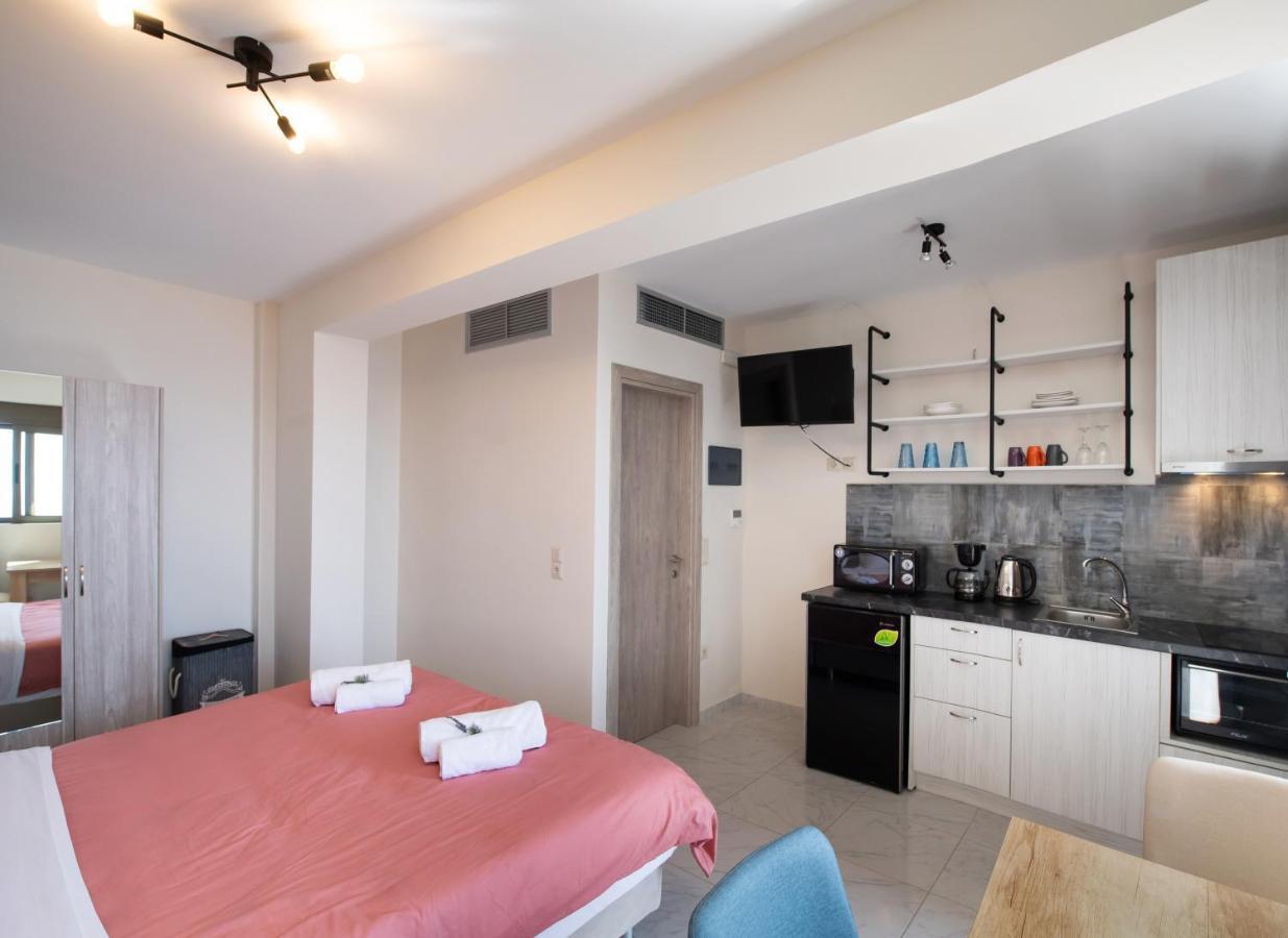 Melikiron Luxury Apartments อาโยส นิกีตัส ภายนอก รูปภาพ